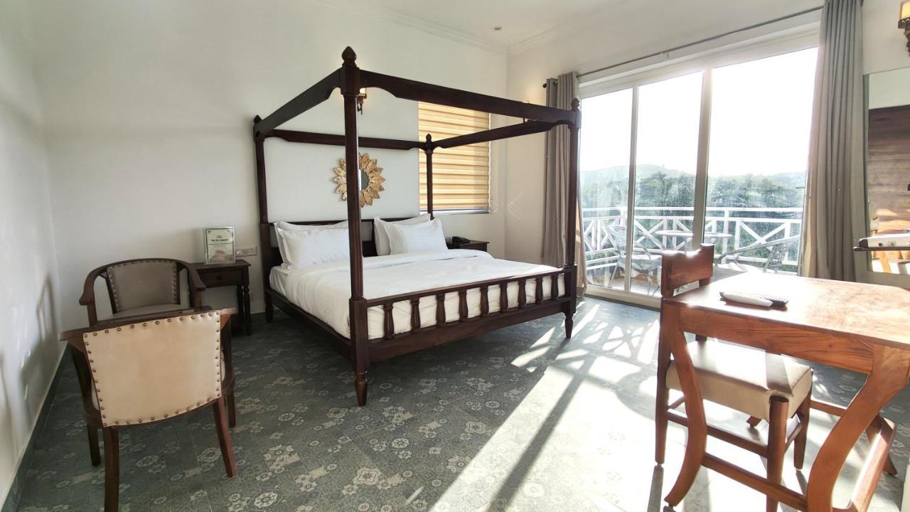 The Sky Imperial Pavoreal Jungle Resort Кумбалгарх Екстериор снимка